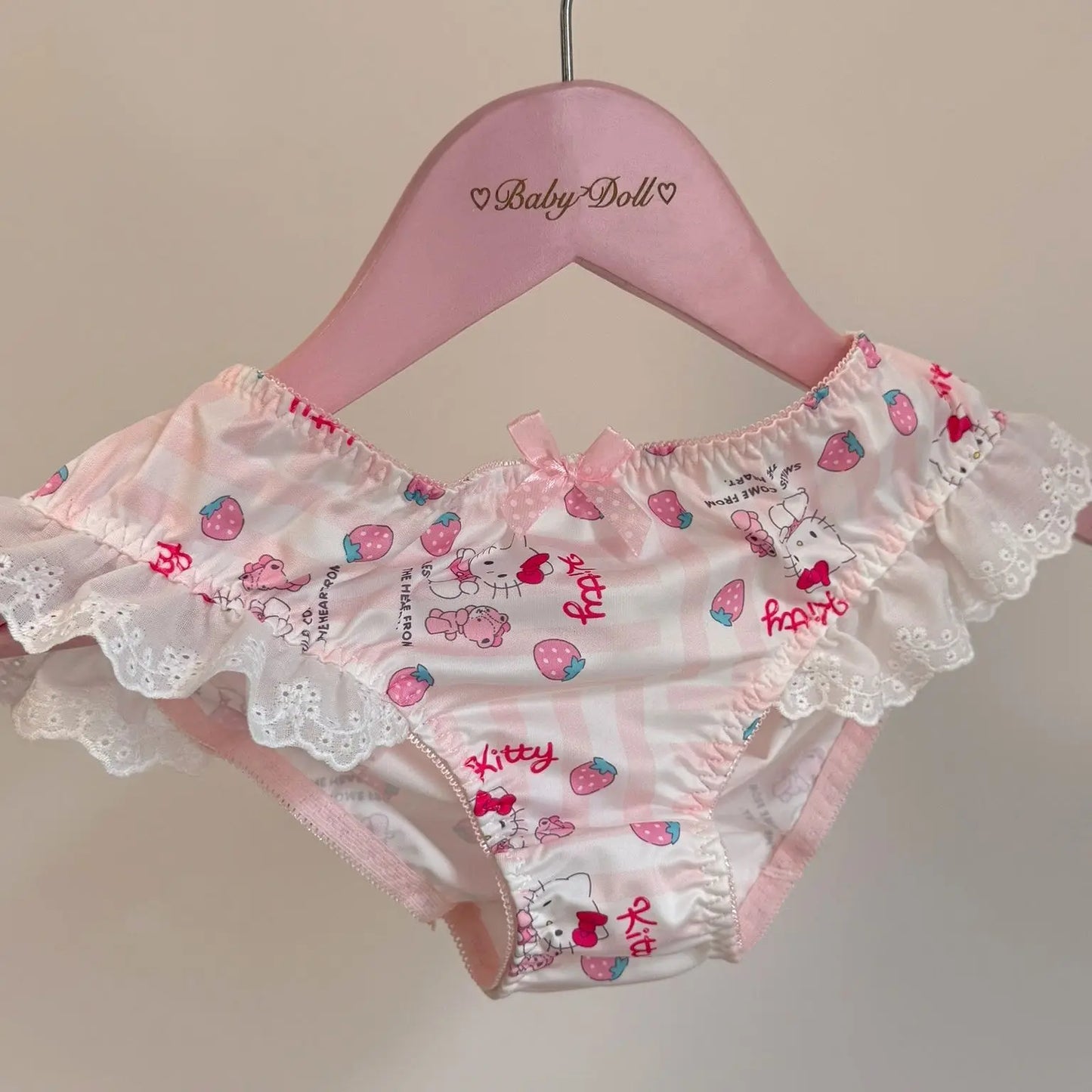 Hello Kitty Anime Characters Cartoon Cute Printed Pattern Girl Underwear Creative Kawaii Girl Heart Sweet Triangle Pants Gift