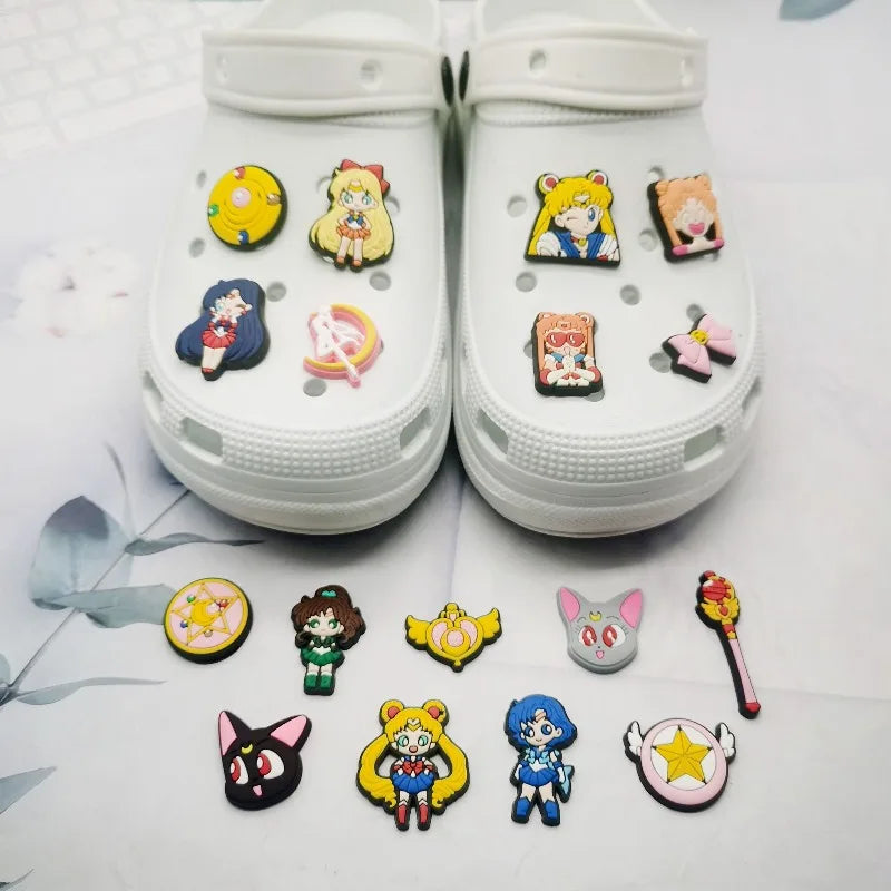 Sailor Moon cartoon cute Tsukino Usagi girl holes shoes flower fashion personality trendy decoration DIY detachable accessories