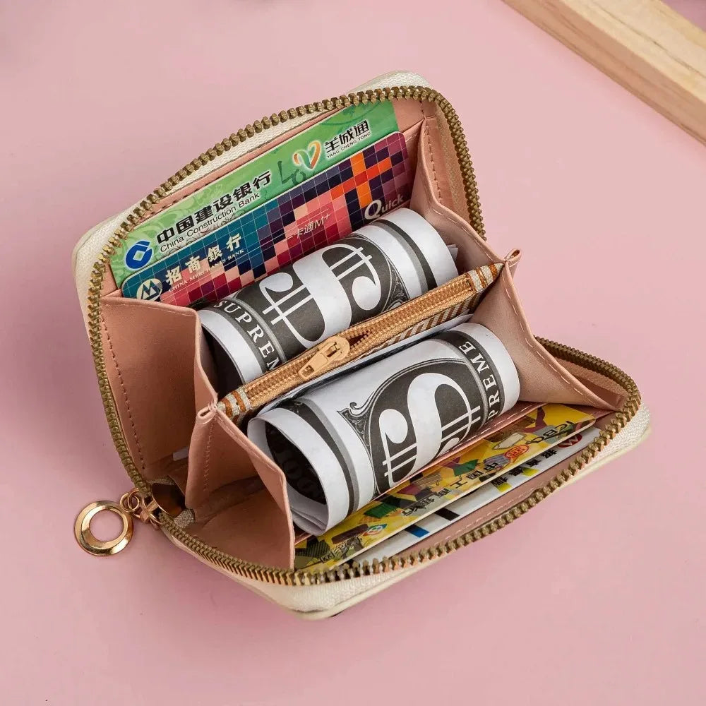kpop Demon Hunters PU Short Women's Cartoon Wallet k-pop Coin Pack Card Pack Portable k pop HUNTRX Rumi Mira Zoey Fan Wallet ﻿