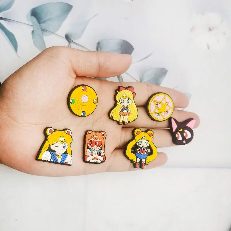 Sailor Moon cartoon cute Tsukino Usagi girl holes shoes flower fashion personality trendy decoration DIY detachable accessories